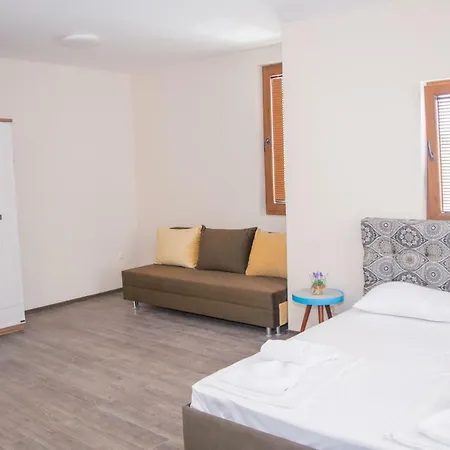 Vip In Appartamento Sozopol
