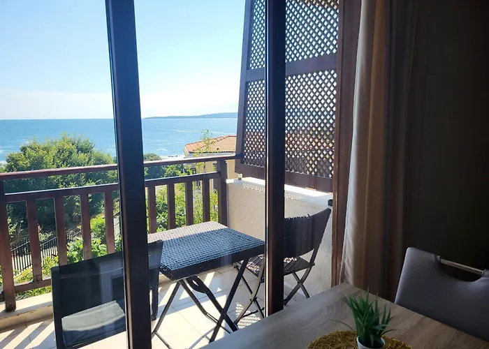 вип в Апартамент Созопол