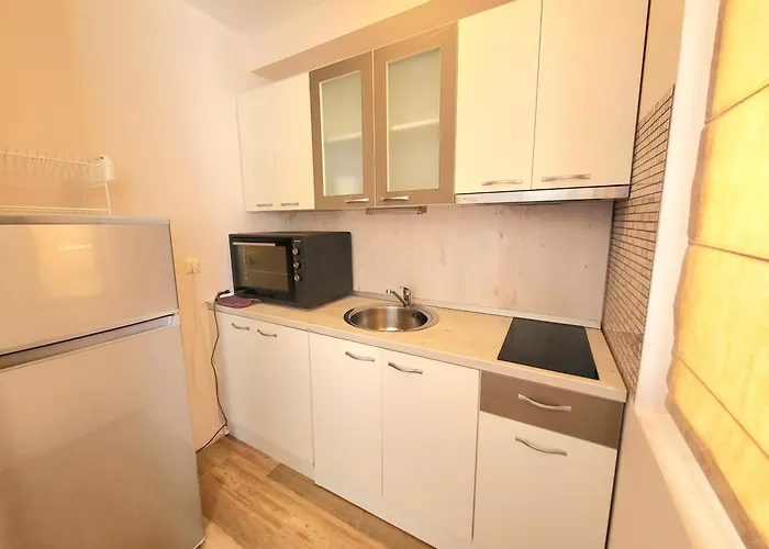 вип в Апартамент *